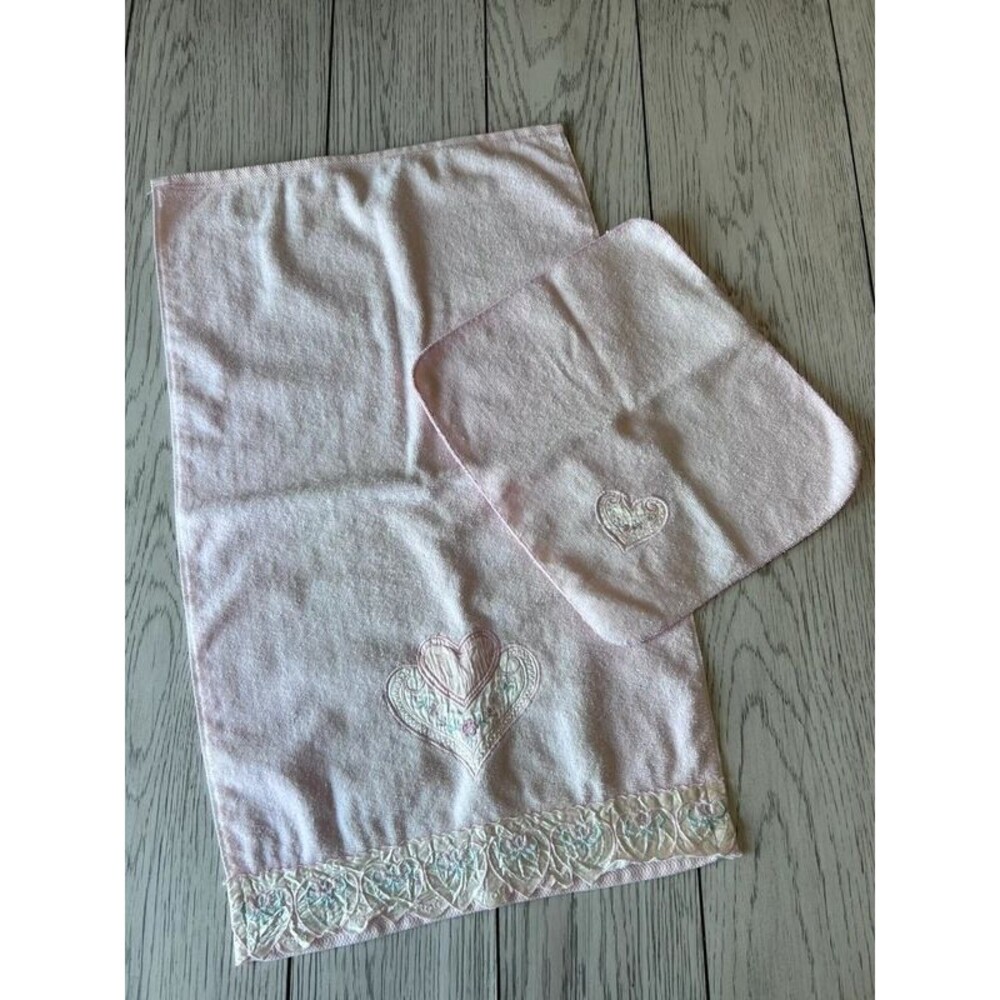 Vintage JCPenney Pink Heart Hand Towel & Washcloth 90s Cottagecore Embroidered